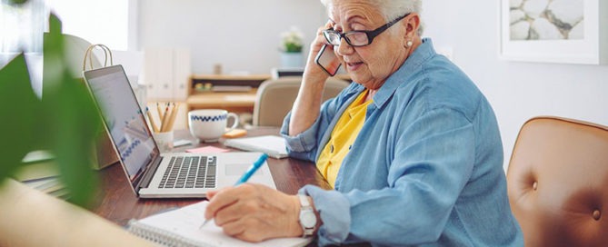 Adult woman searching for the best part time jobs for retirees.